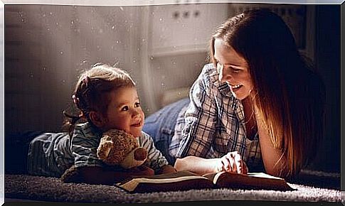 Gianni Rodari: mother and child reading book