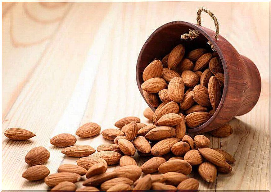 your immune system: almonds