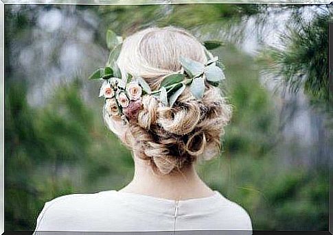 Bride with flowers in her hair.