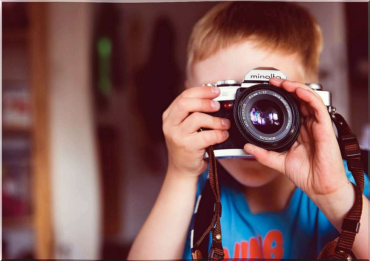 children take cards with camera